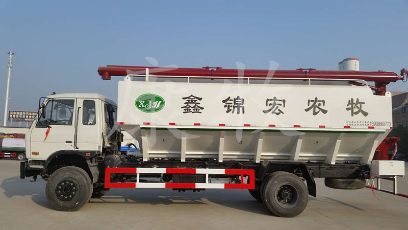 東風(fēng)153散裝飼料運(yùn)輸車